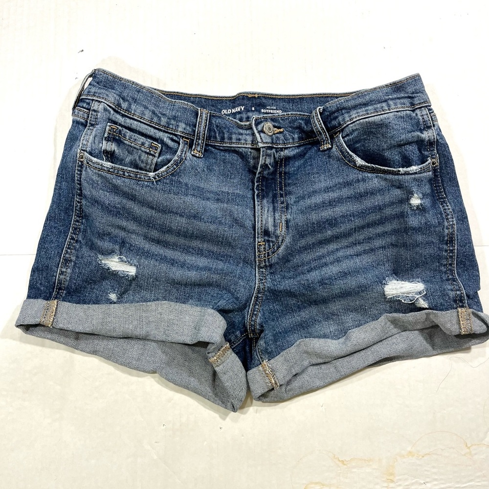 OLD NAVY DISTRESSED HIGH RISE BOYFRIEND SHORT